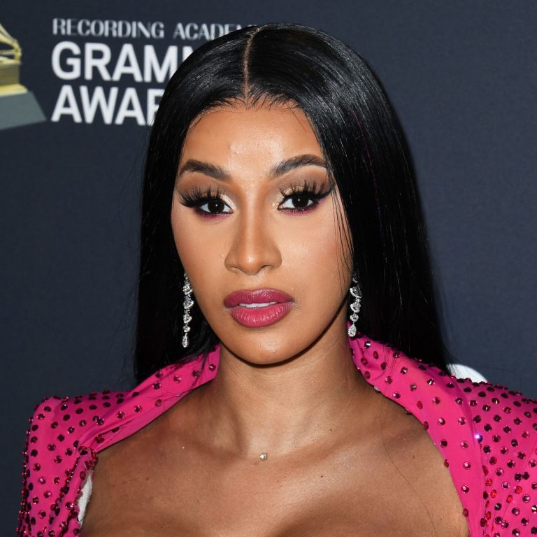 Cardi B Becomes First Female Rapper To Bag RIAA Diamond Certificate For ...